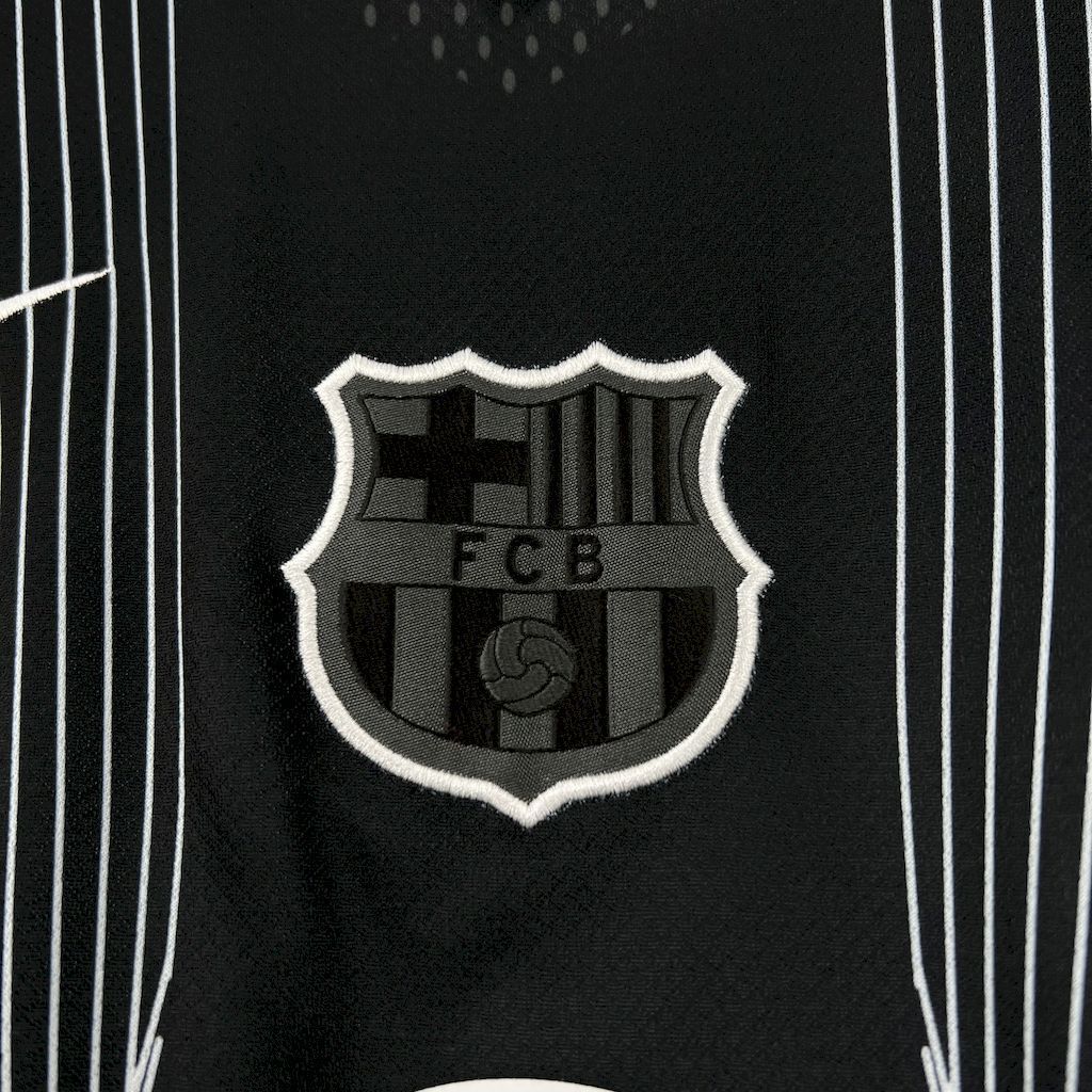 FC Barcelone maillot foot noir 2026 2027 concept