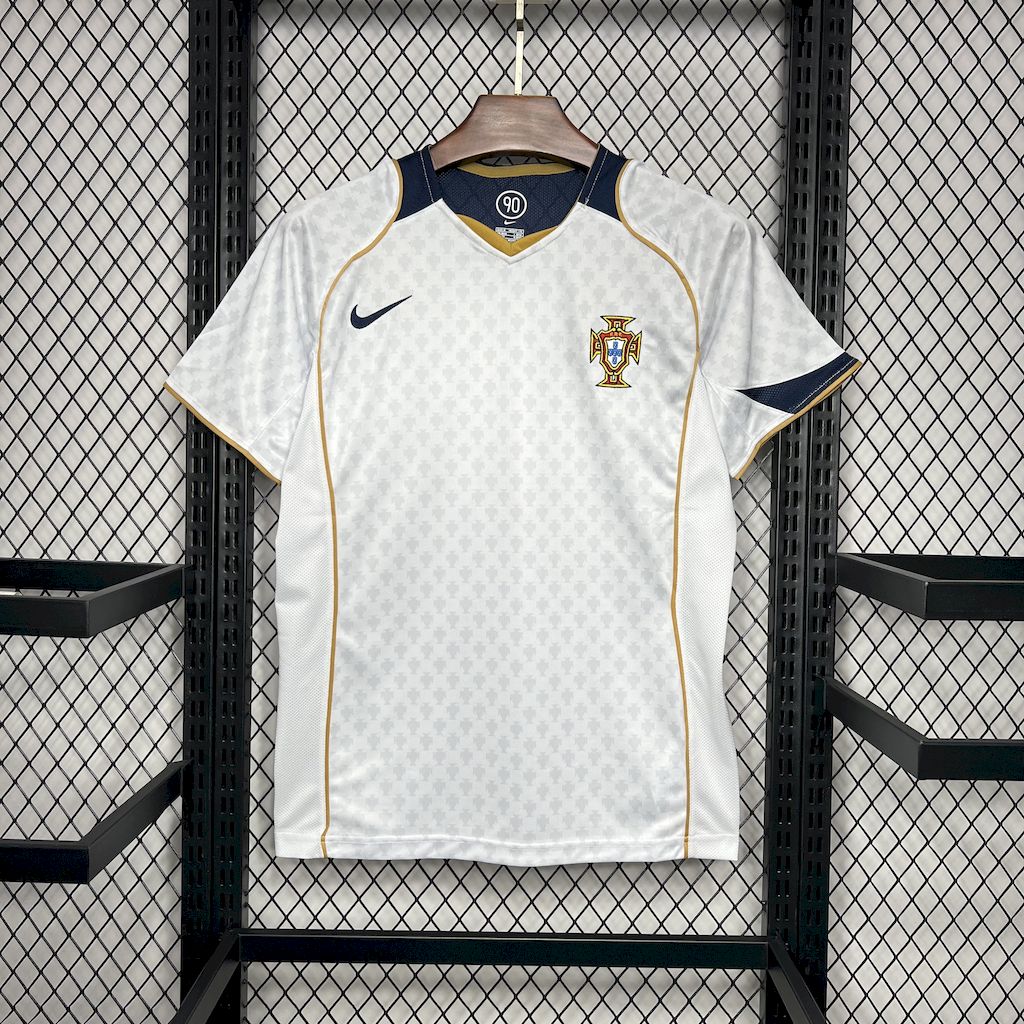 Portugal maillot foot rétro 2004  Retro