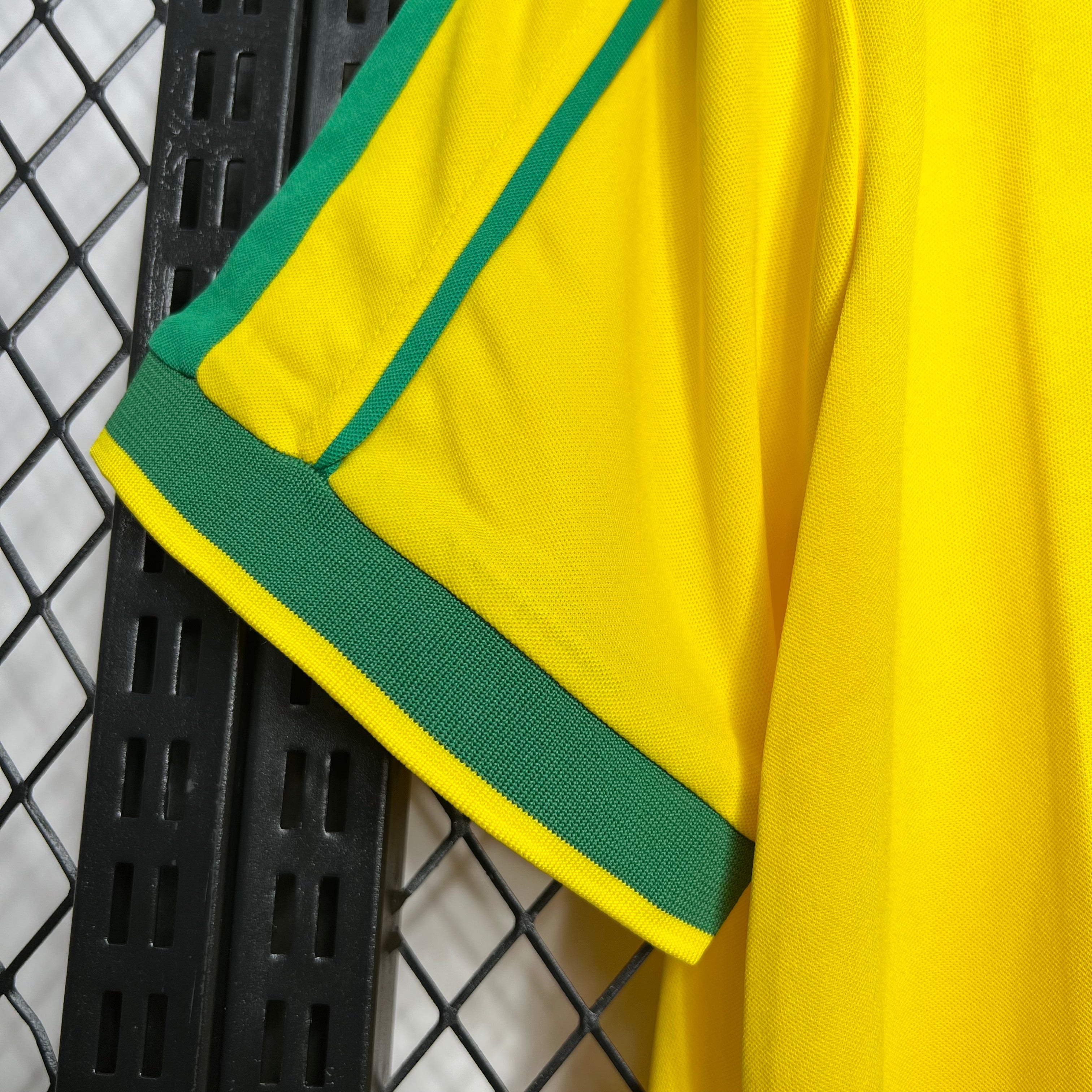 Brésil maillot foot retro 1998
