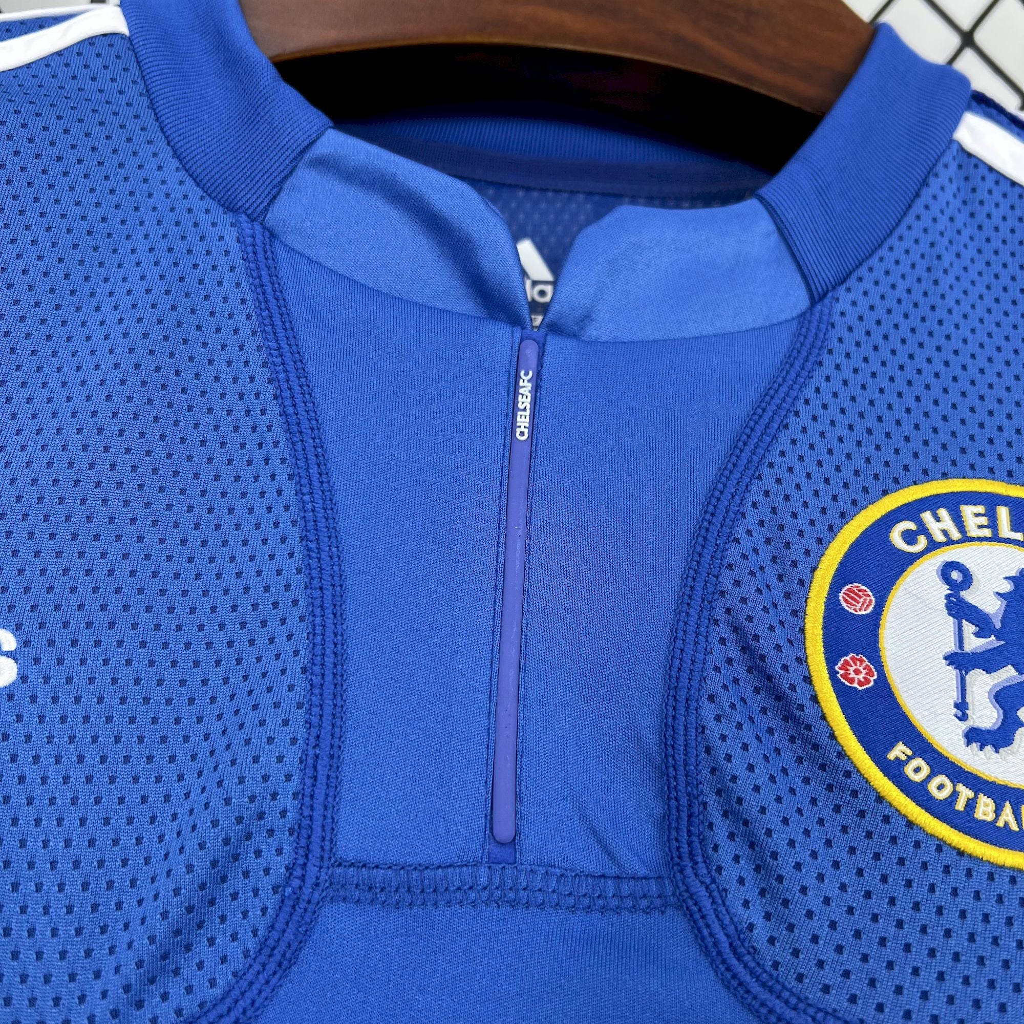 Chelsea maillot foot 2009 2010 retro